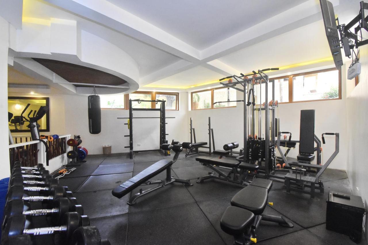 Ambassador In Paradise Balabag  Kültér fotó The gym at the hotel