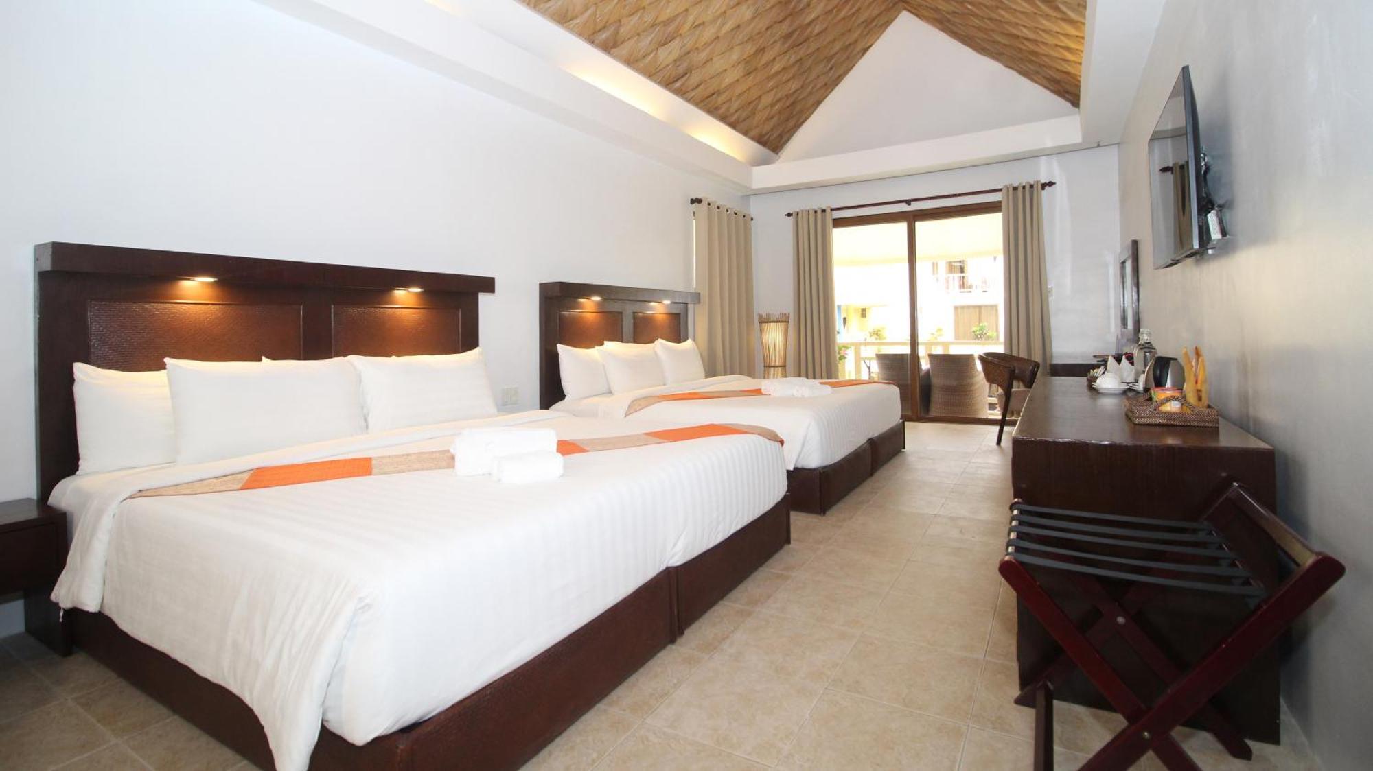 Ambassador In Paradise Balabag  Kültér fotó Deluxe Room